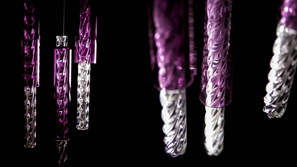 Colored glass elements for the fixtures