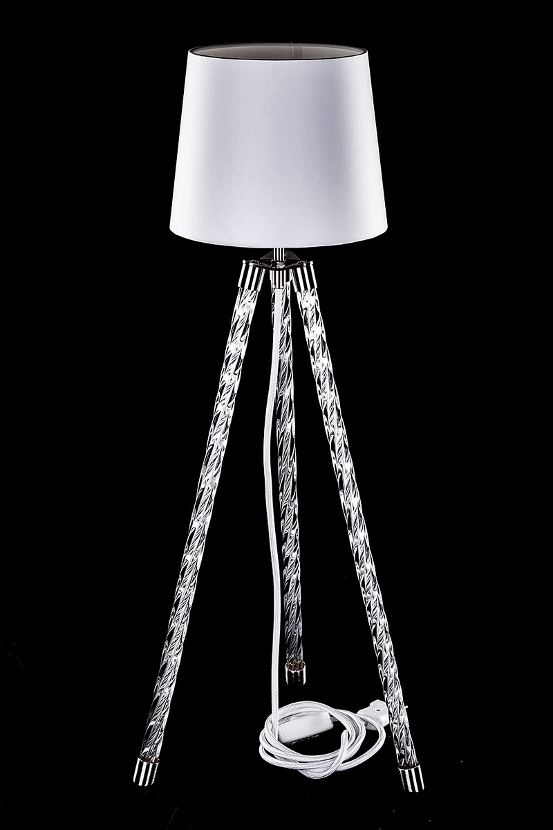 HOOPS-01-TL. 67x36.